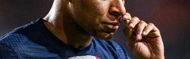 APP下载-姆巴佩叕思动，牵扯坎波斯，全透明巴黎无奈更无能？